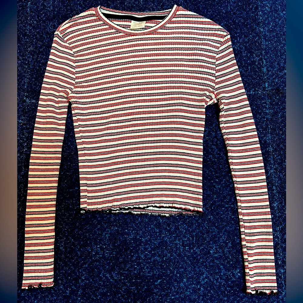 ZaraKids 13/14 cream navy & red striped cropped long sleeve w lettuce trim